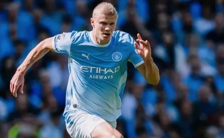 Manchester City "ia rrëmben" fitoren Bournemouthit në fund të takimit