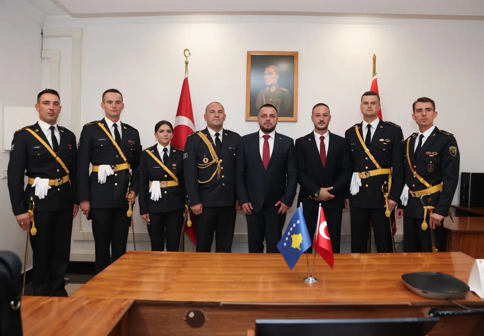 Pesë kadetë nga Kosova diplomojnë në Akademinë Ushtarake të Turqisë