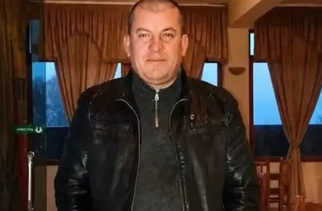 Sulmoi prindërit në Fier, vdes nëna dhe plagoset rëndë babai – 45-vjeçari merret në pyetje nga policia