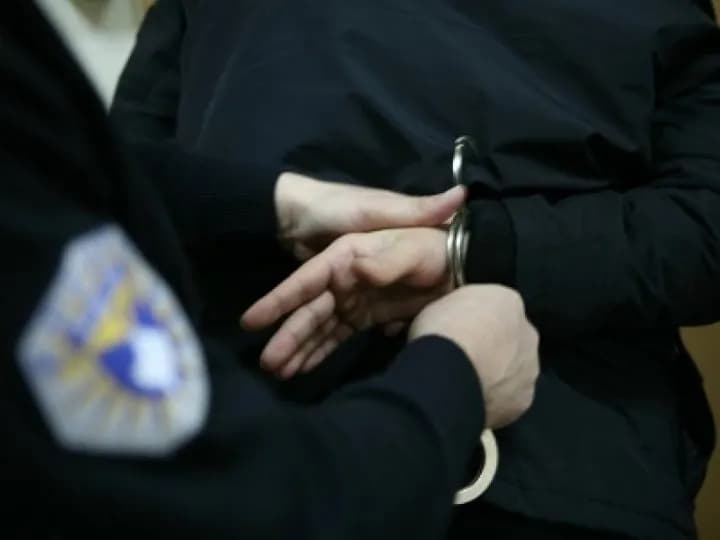 Përleshje në Ferizaj, arrestohen pesë persona – njëri dyshohet se goditi me kaçavidë