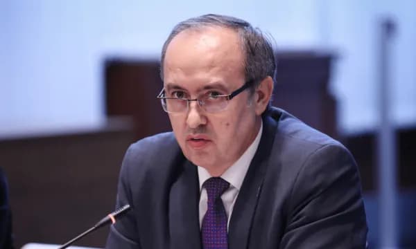 Hoti: Deputetët po marrin paga pa punuar absolutisht asgjë, bllokimi i institucioneve ka një adresë – Kurti dhe Vetëvendosje