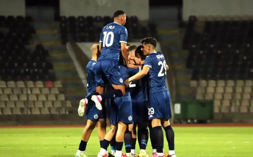 Ndeshje e çmendur në Qipro, Dinamo barazon në fund dhe ndeshja shkon në vazhdime