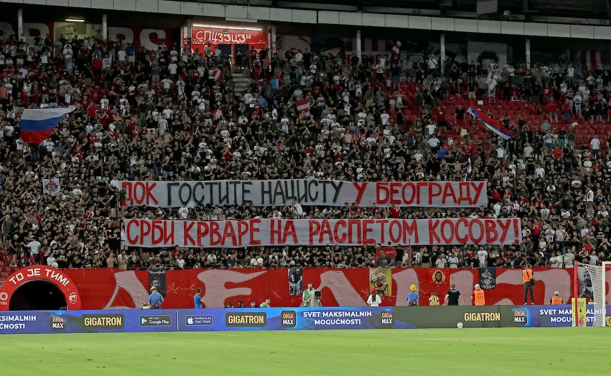Eskalojnë tifozët e “Zvezdës”, i thonë Vuçiqit: “serbët po derdhin gjak në Kosovë”