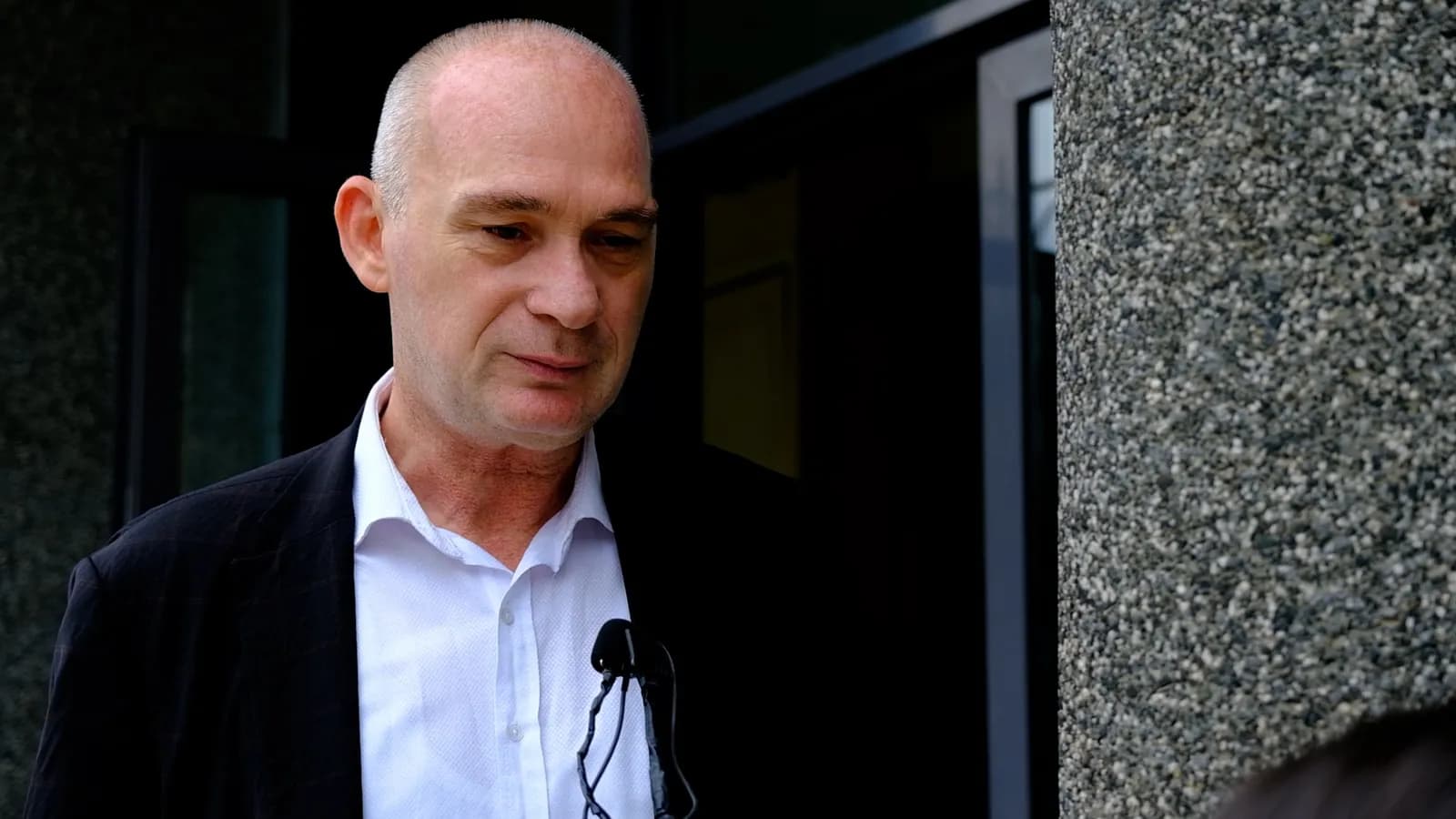 Humolli: Përgjegjësia për ngërçin në Kuvend është e deputetëve, VV-ja duhet të bëjë kompromis me opozitën