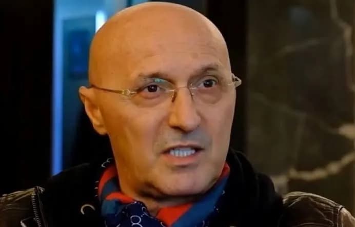 “Spiunonte në Serbi për politikën e sigurinë në Kosovë” - Aktakuzë ndaj Shehollit, detaje se si kërcënoi viktimën me publikimin e një video