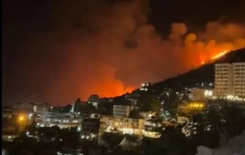 Emergjenca nga zjarri në Krujë, nis evakuimi i banorëve