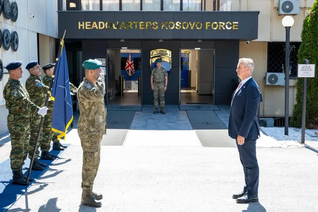 Ulutash takon ambasadorin britanik: Mjedis i sigurt për të gjithë në Kosovë