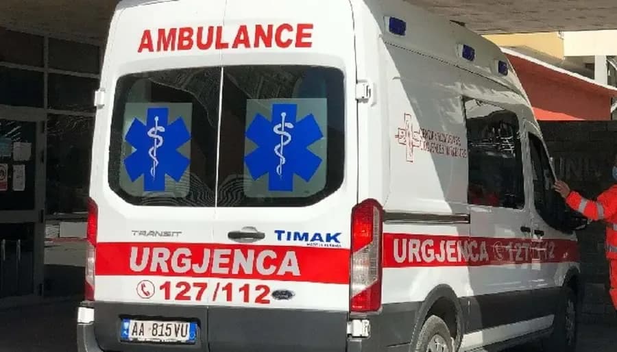E rëndë në Shqipëri: 24-vjeçari përplas për vdekje një vajzë 1 vjeç e gjysmë