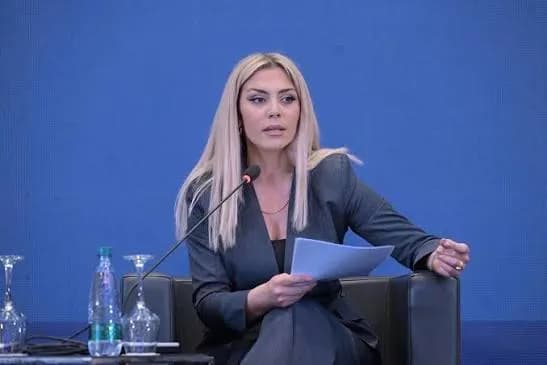 Deliu-Kodra: Kurti po i bllokon qëllimshëm institucionet, s’ndalemi deri në reflektim