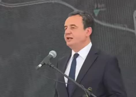 Kurti me lëvdata për projektin e autostradës Shkup – Bllacë në anën maqedone: 5 tunele, 8 ura, 4 galeri…