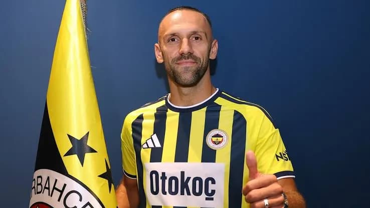 Muriqi lihet në stol në ndeshjen që Fenerbahçe e luan në Ligën e Kampionëve