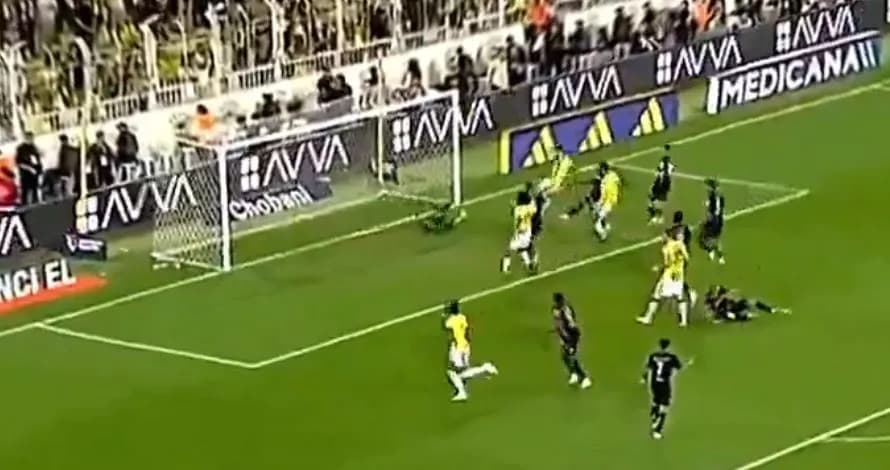 Muriqi e çon Fenerbahcen në Champions League