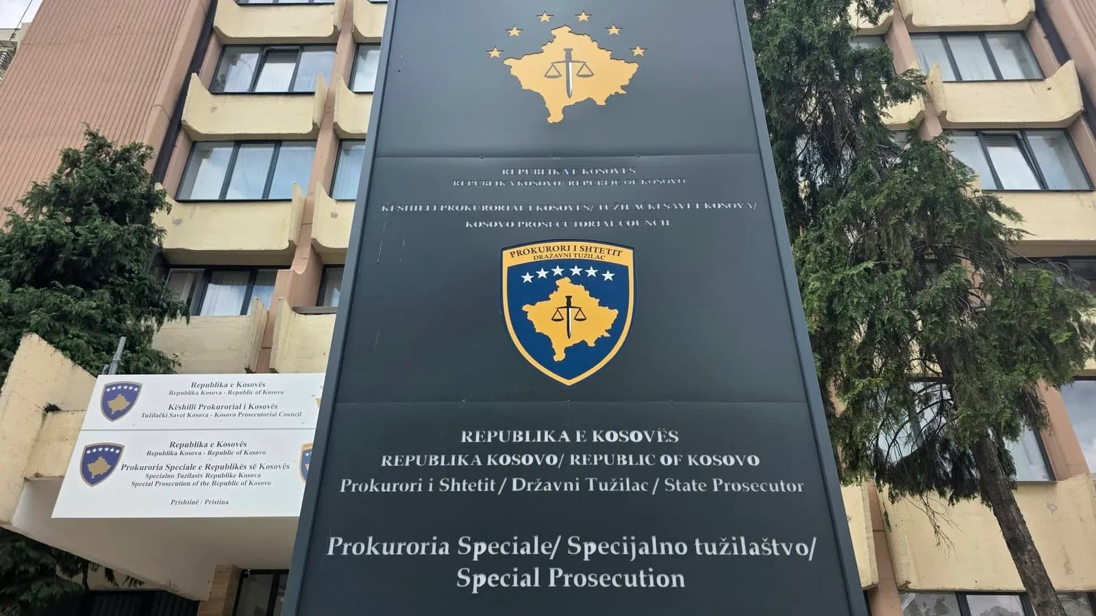 Aktakuzë ndaj 20 personave për krime lufte në Gjakovë