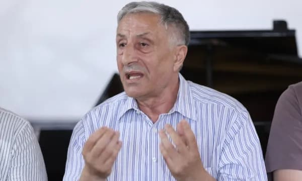 Jasharaj nga SBASHK-u: Shpërndarja e teksteve po bëhet në mënyrë të gabuar, do të kemi telashe