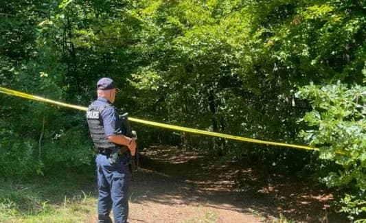 Në shtëpinë e Nenad Rashkoviqit u gjetën armë – dyshohet se disa prej tyre janë përdorur në Masakrën e Kalludrës