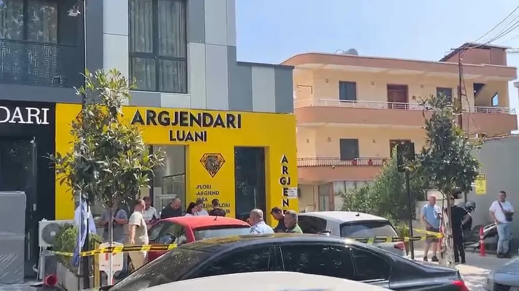 Grabitja e argjendarisë në Kamëz, policia vihet në ndjekje të dy të dyshuarve