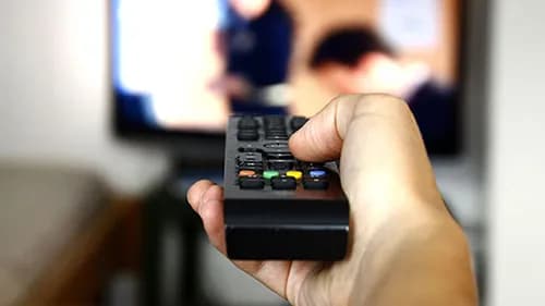 Kosova renditet ndër vendet me përdorimin më të lartë të internetit për TV e video online në Ballkan