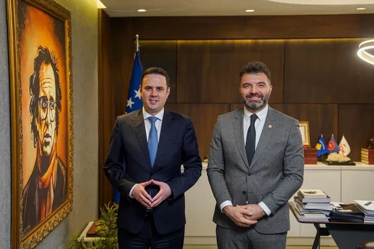 Sadiku: LDK duhet të çlirohet nga komplekset ndaj së kaluarës