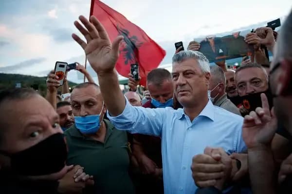 Hashim Thaçi falënderon qytetarët për mbështetjen e jashtëzakonshme, bën thirrje për qetësi
