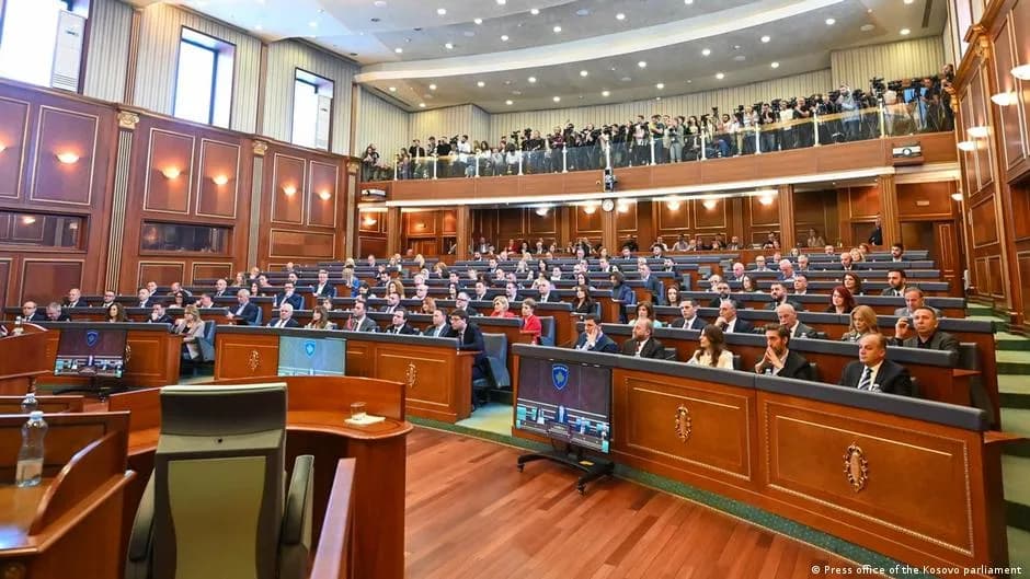 Deputeti i PDK-së: Ta zhbëjmë Gjykatën Speciale