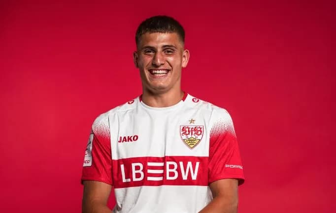 Dje shënoi hat-trick në UEFA Youth League, sot Stuttgarti ia vazhdon kontratën lojtarit shqiptar