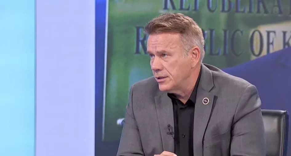 “Mandatet e deputetëve janë djegur”-Arifi akuzon VV-në për shkelje të Kushtetutës