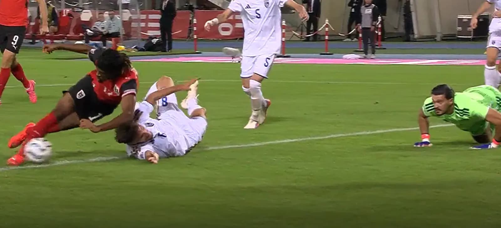Austria “gjunjëzon” Kosovën, shënon edhe golin e tretë