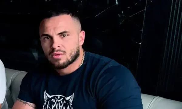 U shpall në kërkim nga policia pas përleshjes me Jozin, Edi bëhet i gjallë në rrjetet sociale – ja çfarë ka postuar