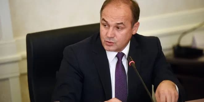 Enver Hoxhaj zgjidhet kryetar i Komisionit për Arsim