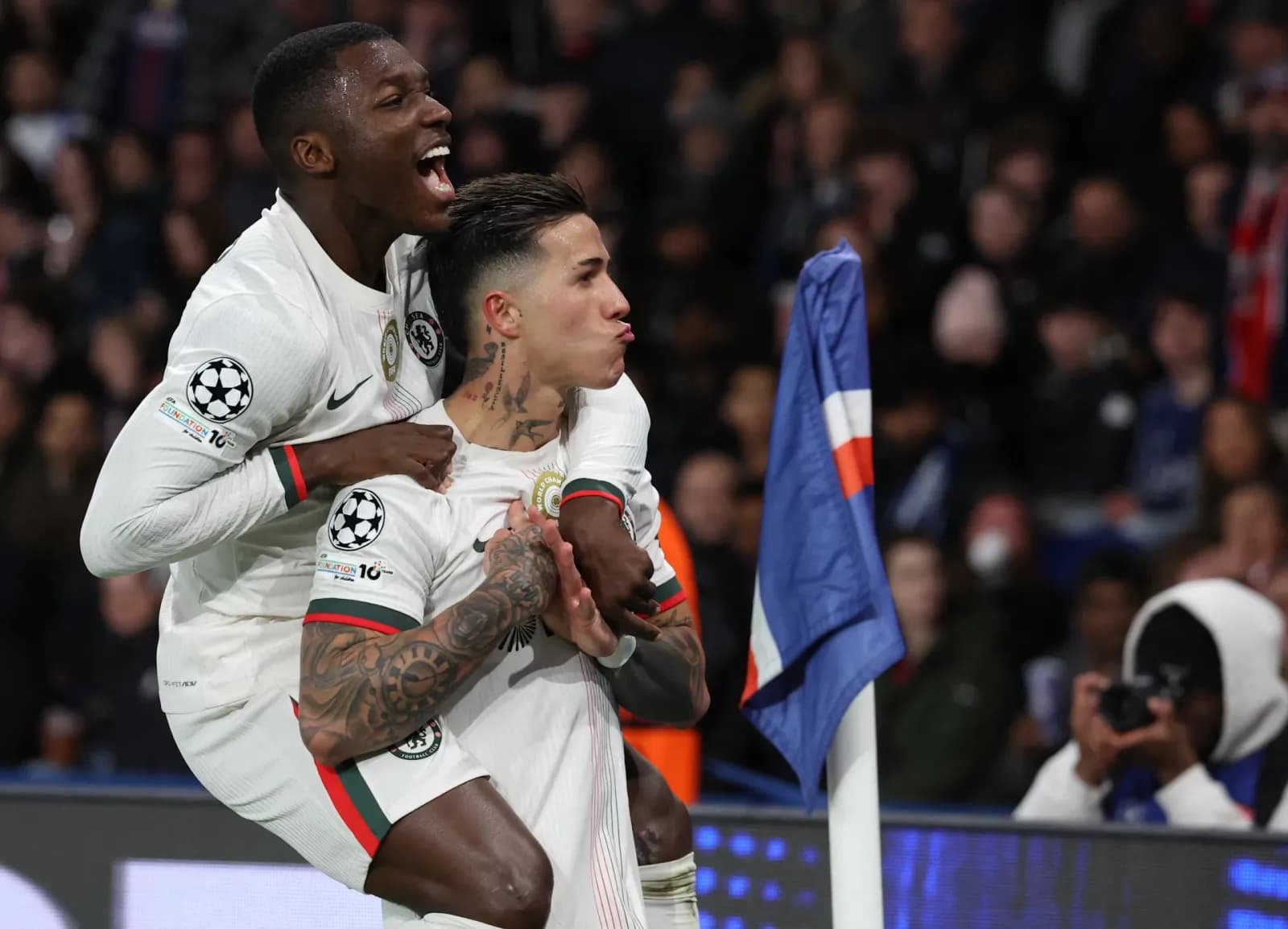 E kryer: Manchester City ia merr Chelseas lojtarin më të mirë