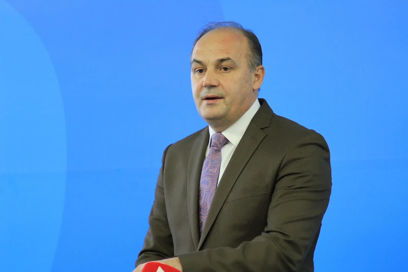 Hoxhaj reagon për dronin rus me eksploziv në Leipzig të Gjermanisë