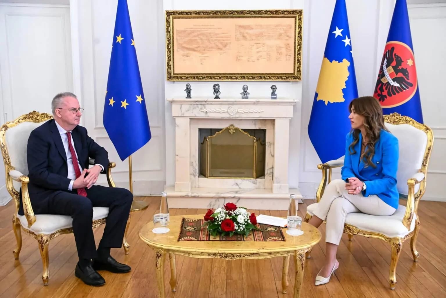 Haxhiu në takim përfaqësuesin e ri të BE-së: Kosova mbetet e përkushtuar ndaj integrimit evropian