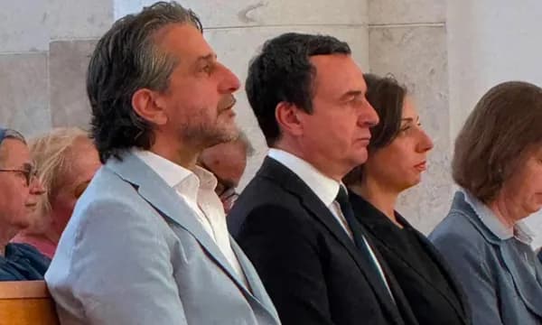 Mesha për Nënë Terezën bën bashkë Kurtin e Ramën, shfaqen afër njëri-tjetrit
