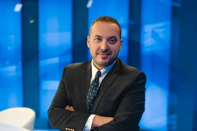 Kerquki u bën thirrje liderëve politikë: Mblidhuni sonte dhe diskutoni hapat pas vendimit të Hagës