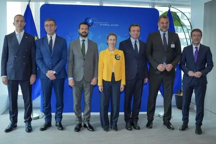 Kurti, Mickoski, Milatoviq, Hoxha dhe Gjuriq drekuan me Kallas’in në New York: Bosnja e ngriti çështjen e varrimit të Mlladiqit