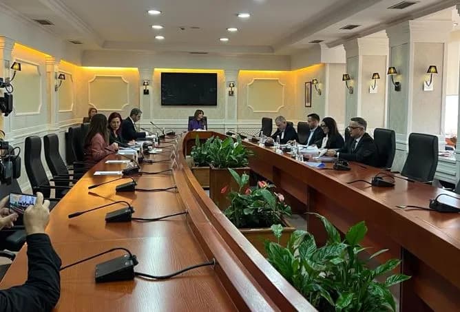 Kryesia e Kuvendit nis mbledhjen e parë të legjislaturës së 11-të