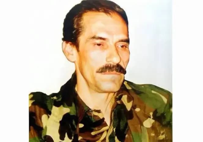 Osmani vlerëson lart kontributin e kolonel Krasniqit në ndërtimin e strukturave ushtarake