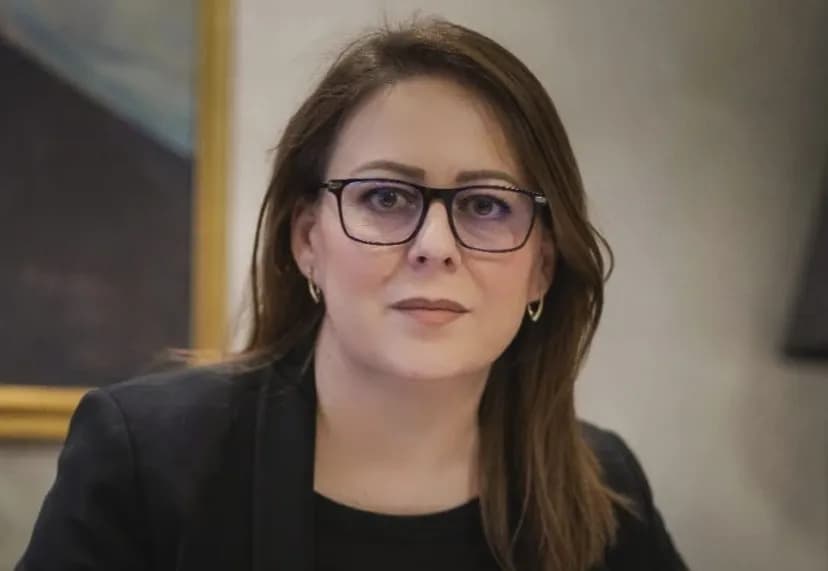 Hykmete Bajrami: Qëndrimin do ta jap brenda
