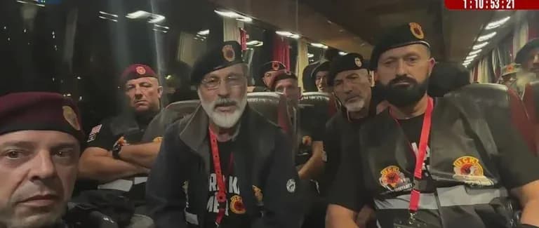 “Do qëndrojmë në qiell të hapur deri më 16 shtator”, veteranët e UÇK-së zbarkojnë në Hagë