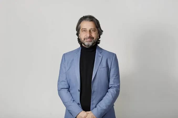 Komuna e Prishtinës: Nesër ora e parë mësimore t’i kushtohet UÇK-së, historisë së luftës për çlirimin e Kosovës