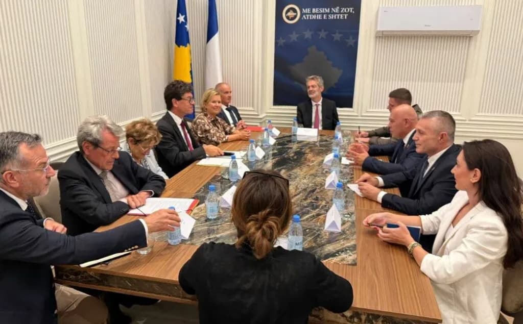 Gjini pret në takim një delegacion të lartë shtetëror e diplomatik nga Franca