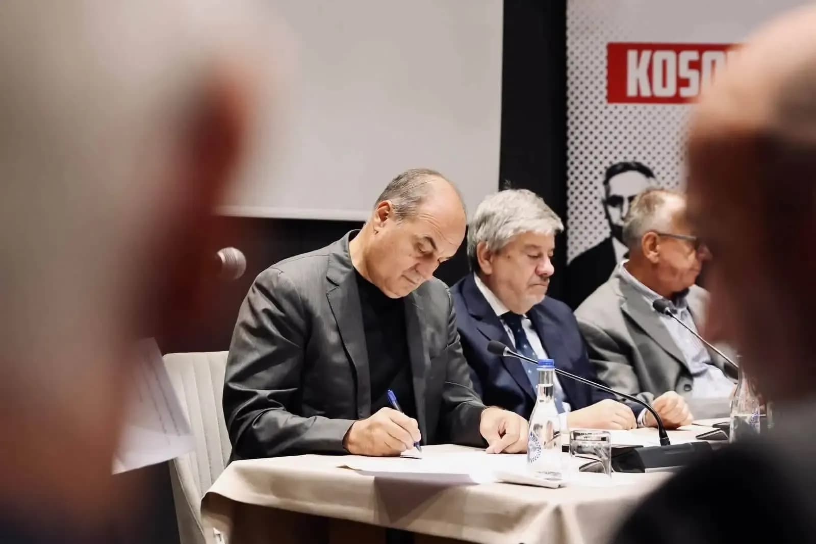 Hoxhaj: Lufta speciale kundër Kosovës duhet të marrë fund më 16 shtator