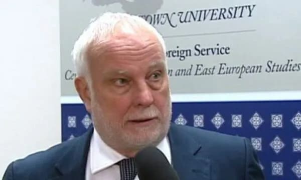 Pettifer: Pas Hagës, Kosova duhet t’i rishikojë marrëdhëniet diplomatike, EULEX-i duhet të mbyllet