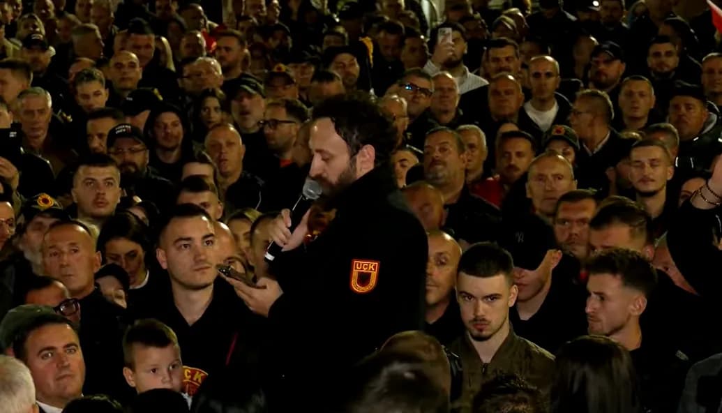 Haziri: UÇK-ja nuk mbrohet me deklarata, ligji për Dhomat e Specializuara duhet të votohet