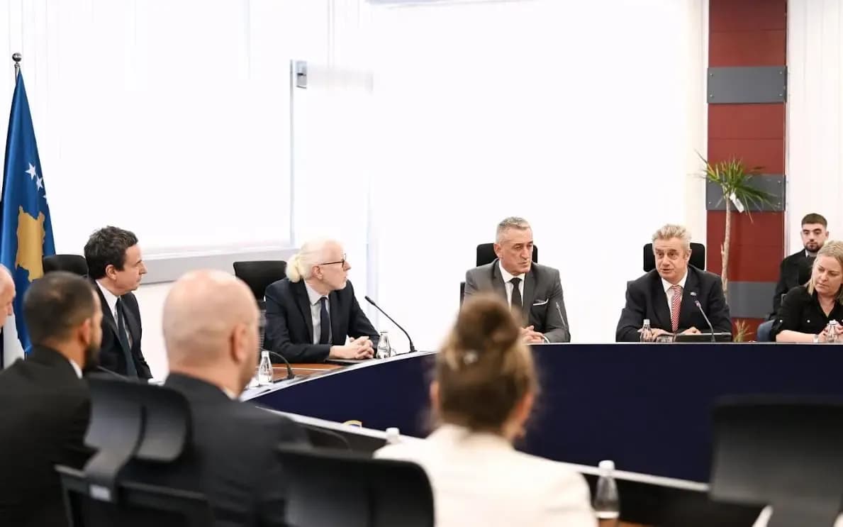 Platforma për Çështje të Komuniteteve i dorëzohet Qeverisë së Kosovës