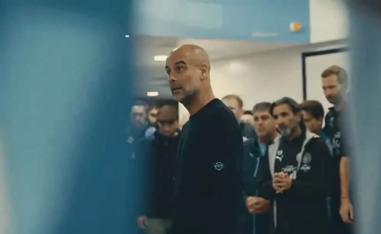Pamje të papublikuara, ja si Guardiola “çartet” ndaj lojtarëve të Cityt