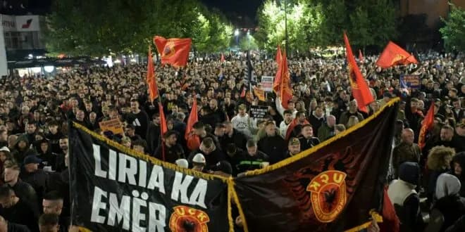 PDK mbështet protestat për çlirimtarët: Zëri i qytetarëve të respektohet!