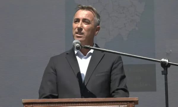 Protesta e komunave, AKK paraqet kërkesat ndaj Qeverisë: Mos ua merrni komunave atë që u takon qytetarëve