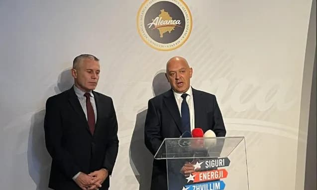 Gjini: Me apo pa koordinim, Lista Serbe për të disatën herë po i ndihmon Kurtit për zvarritje