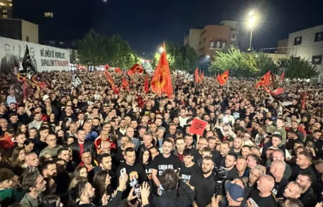 Vazhdon protesta kundër Hagës, “Liria ka Emër”: Shihemi n’21:00 n’shesh